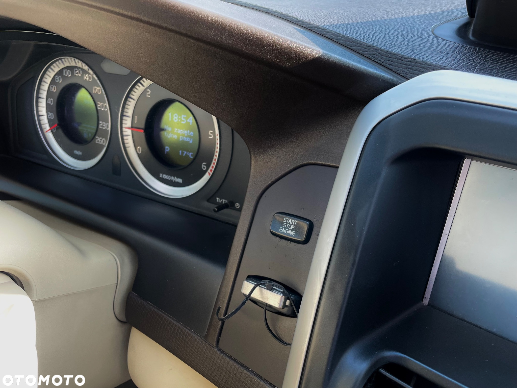 Volvo XC 60 - 36