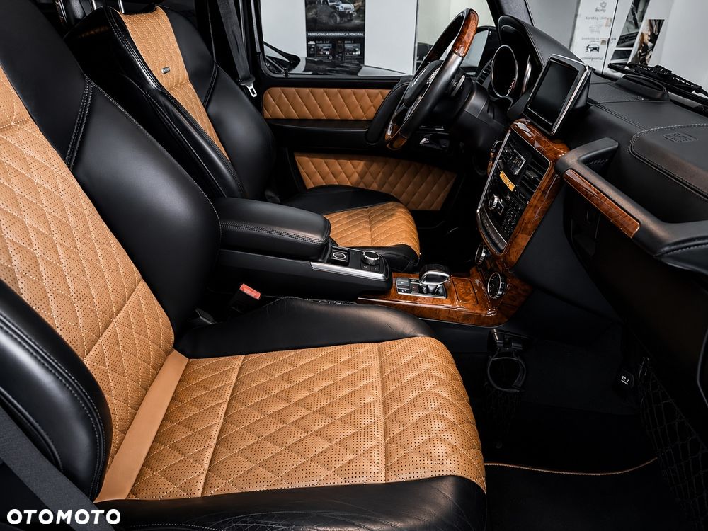 Mercedes-Benz Klasa G 63 AMG AMG SPEEDSHIFT 7G-TRONIC - 15