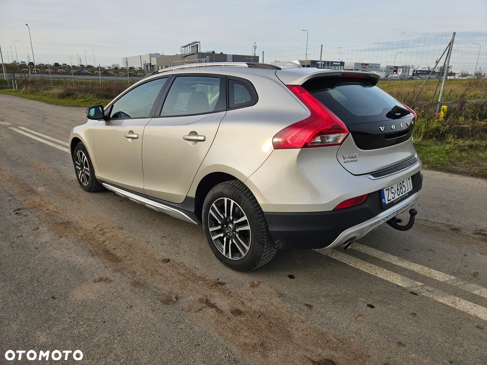 Volvo V40 T3 Drive-E Momentum - 14