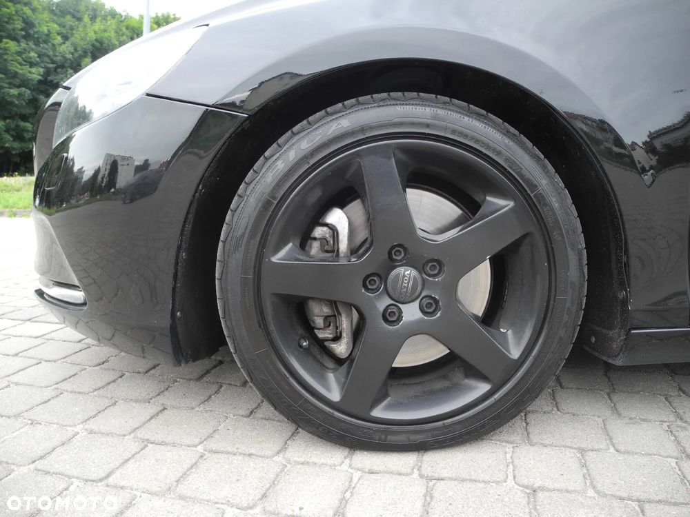 Volvo V40 D4 Geartronic Momentum - 22