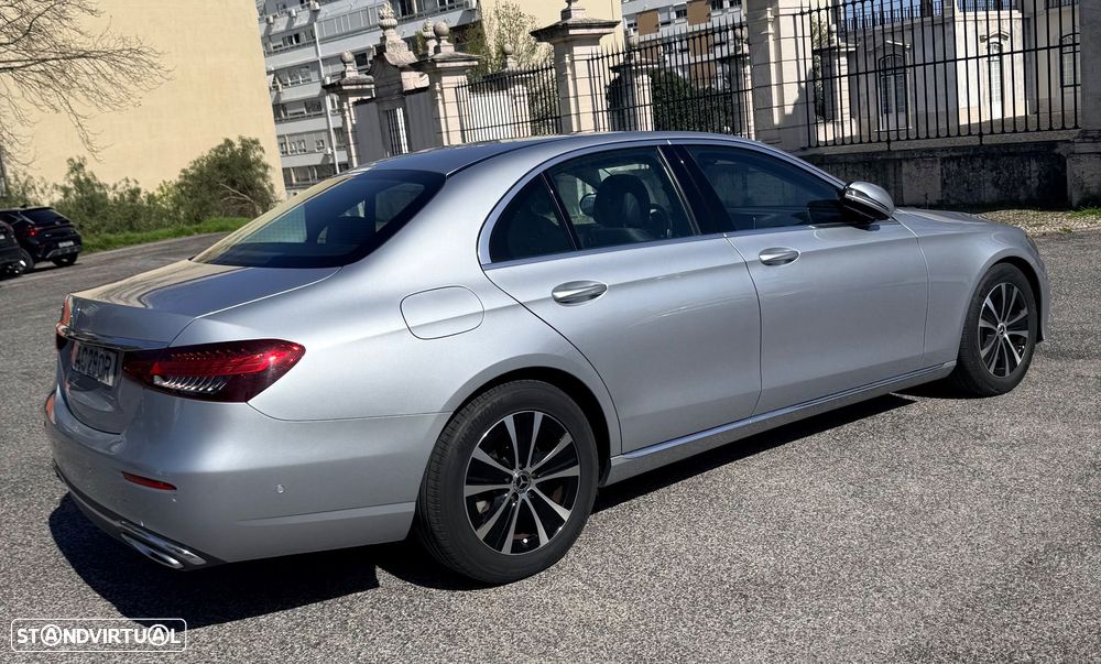 Mercedes-Benz E 220 d Exclusive Line - 1