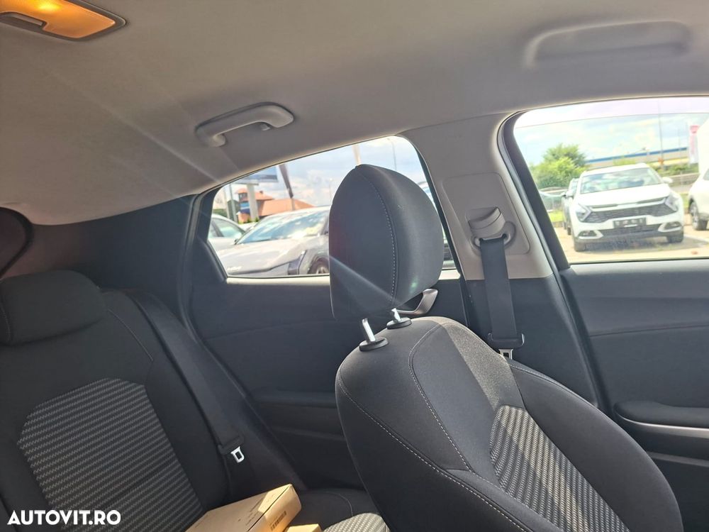 Kia XCeed 1.5 T-GDI 6MT City - 15