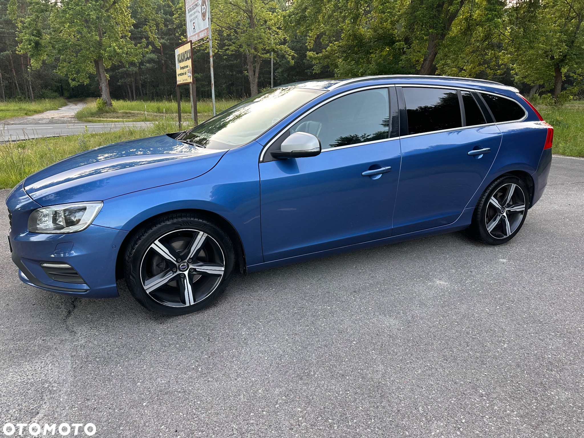 Volvo V60 D4 Drive-E R-Design Momentum - 15