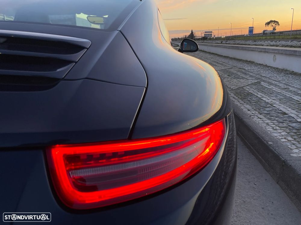Porsche 911 (991) Carrera PDK - 17