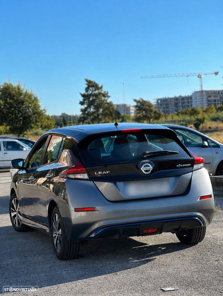 Nissan Leaf - 4