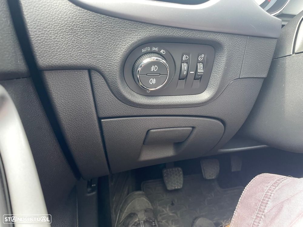 Opel Astra Sports Tourer 1.6 CDTI Business Edition S/S - 37