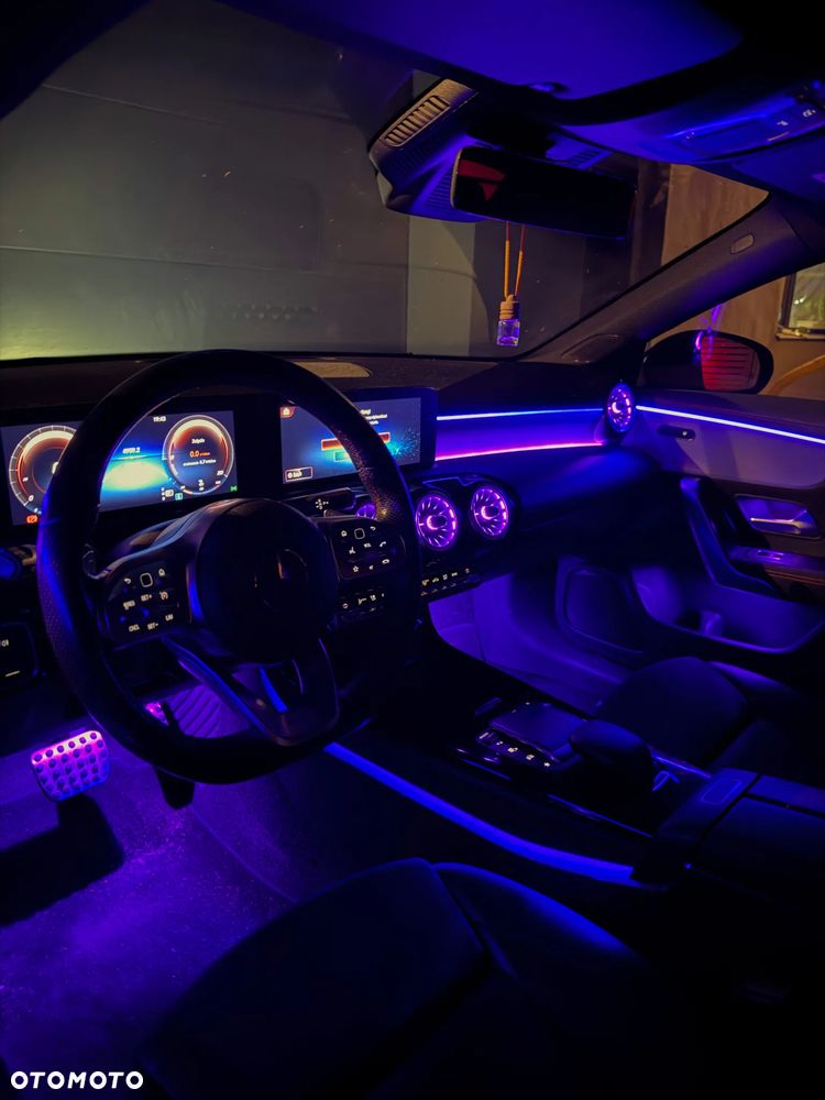 Mercedes-Benz CLA - 16