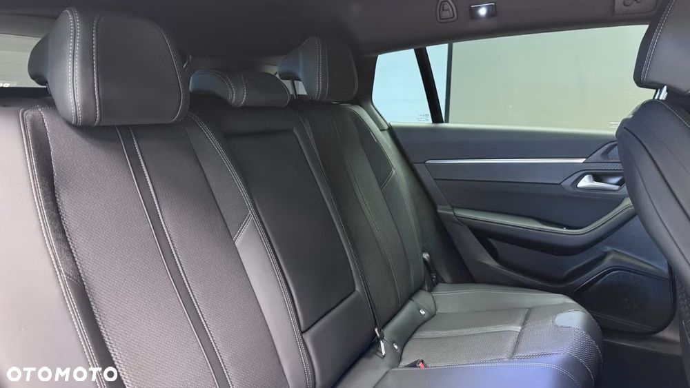 Peugeot 508 225 e-EAT8 GT - 11