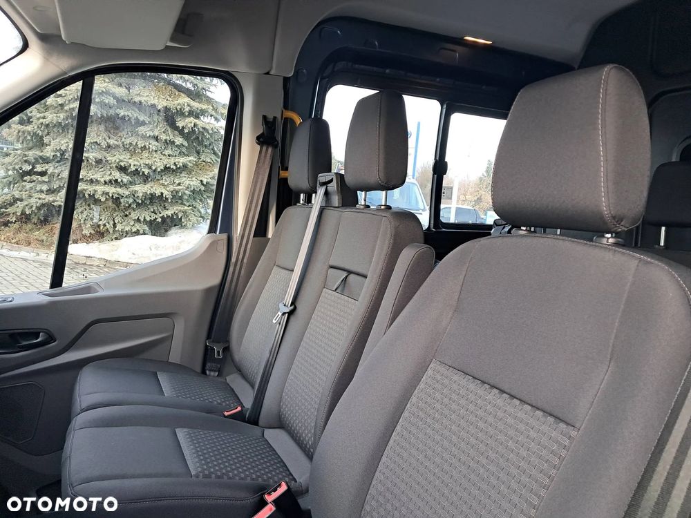 Ford Transit - 12