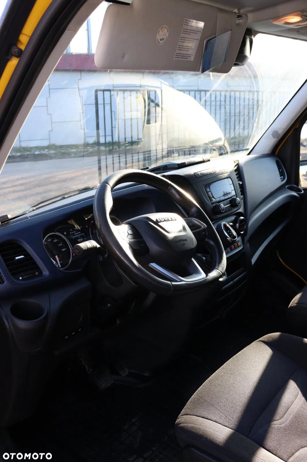 Iveco DAILY - 15