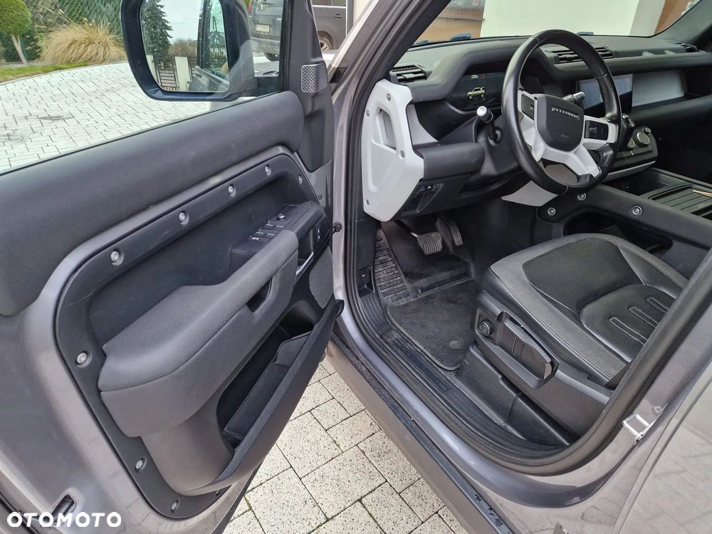 Land Rover Defender 2.0 D240 S - 19