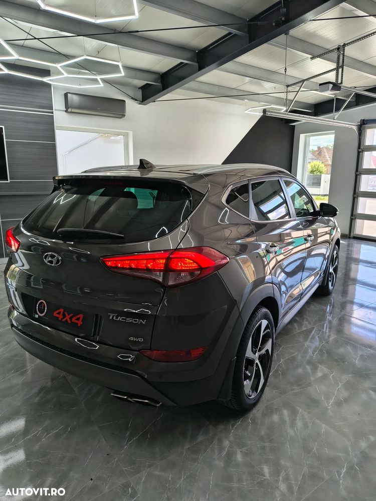 Hyundai Tucson - 12