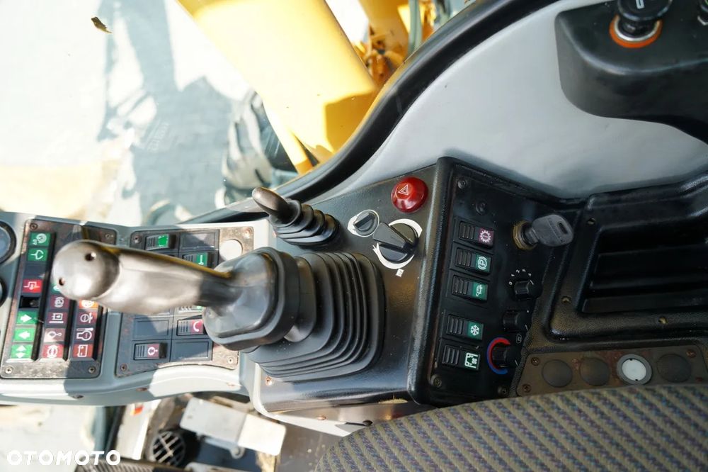 Liebherr A314 LITRONIC / KOPARKA KOŁOWA / KLIMATYZACJA / - 33