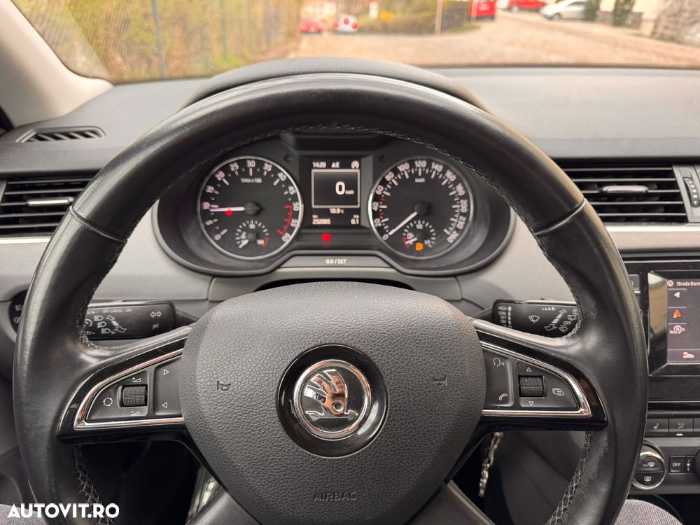 Skoda Octavia 1.6 TDI AMBITION - 10