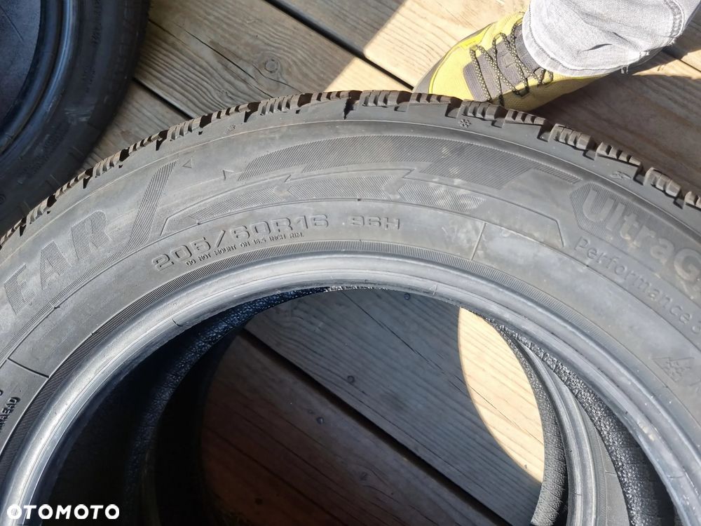 Opony Goodyear ULTRAGRIP Performance 3 205/60r16 96H 2025r,2x7,5mm super - 8