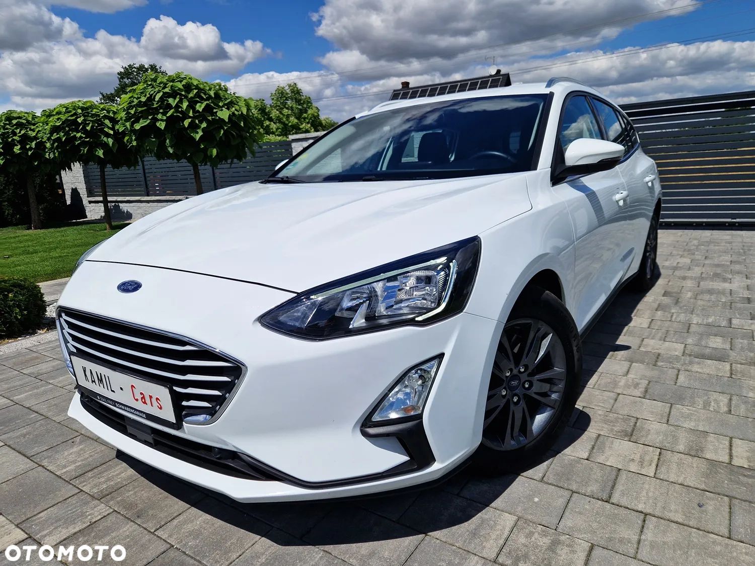 Ford Focus Turnier 1.5 EcoBlue Start-Stopp-System COOL&CONNECT DESIGN - 1