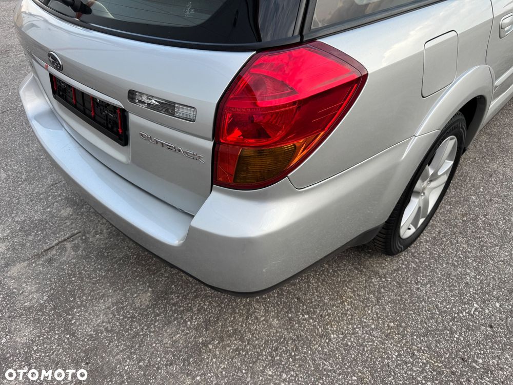 Subaru Outback Legacy 3.0RE NAV/NSE - 11