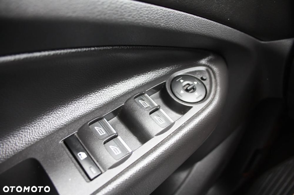 Ford Kuga 1.5 EcoBoost 2x4 Individual - 15