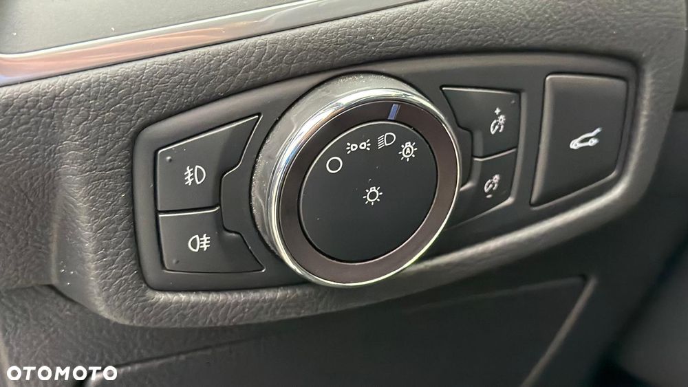 Ford S-Max 2.0 EcoBlue Titanium - 40