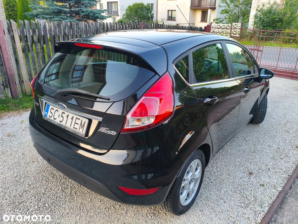 Ford Fiesta 1.6 TDCi DPF Titanium - 4