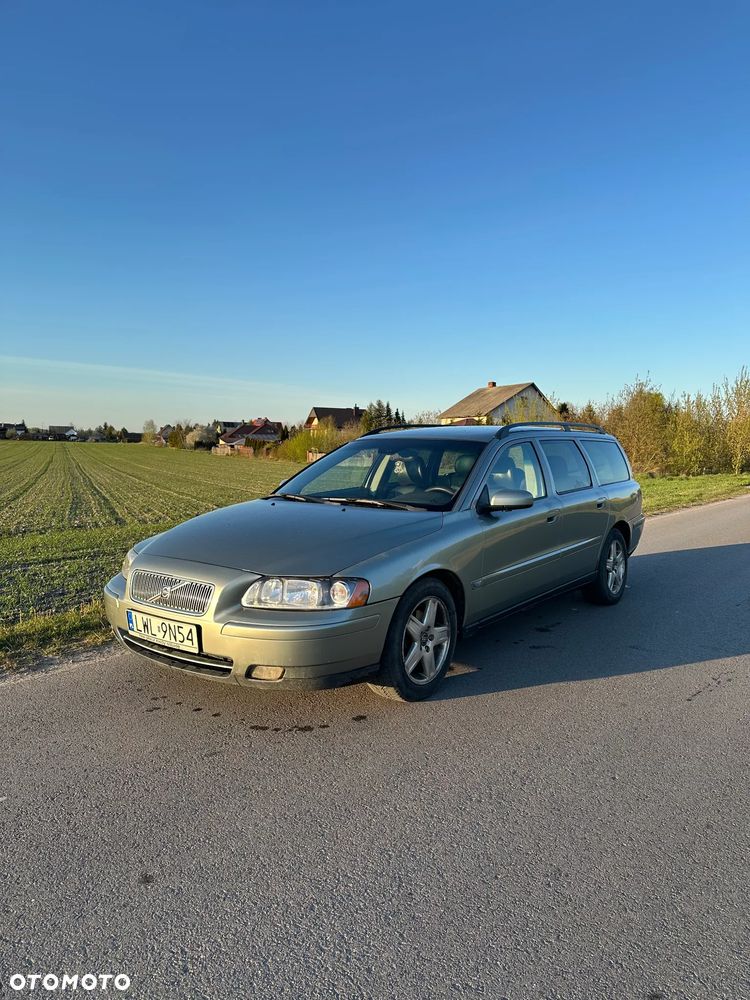Volvo V70 D5 Summum - 1