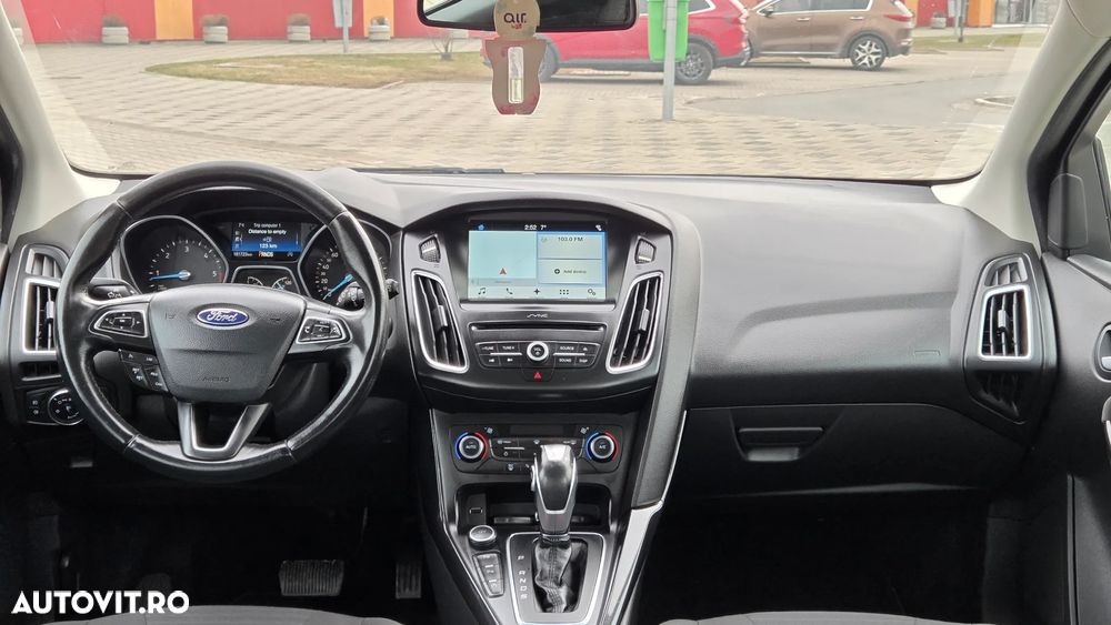 Ford Focus 1.5 EcoBlue Start-Stopp-System Aut. TITANIUM - 11