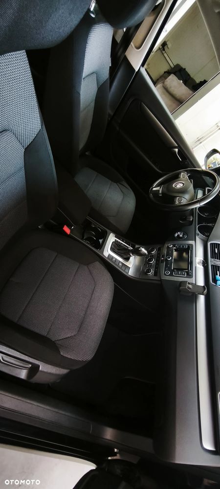 Volkswagen Passat 2.0 TDI Comfortline DSG - 29