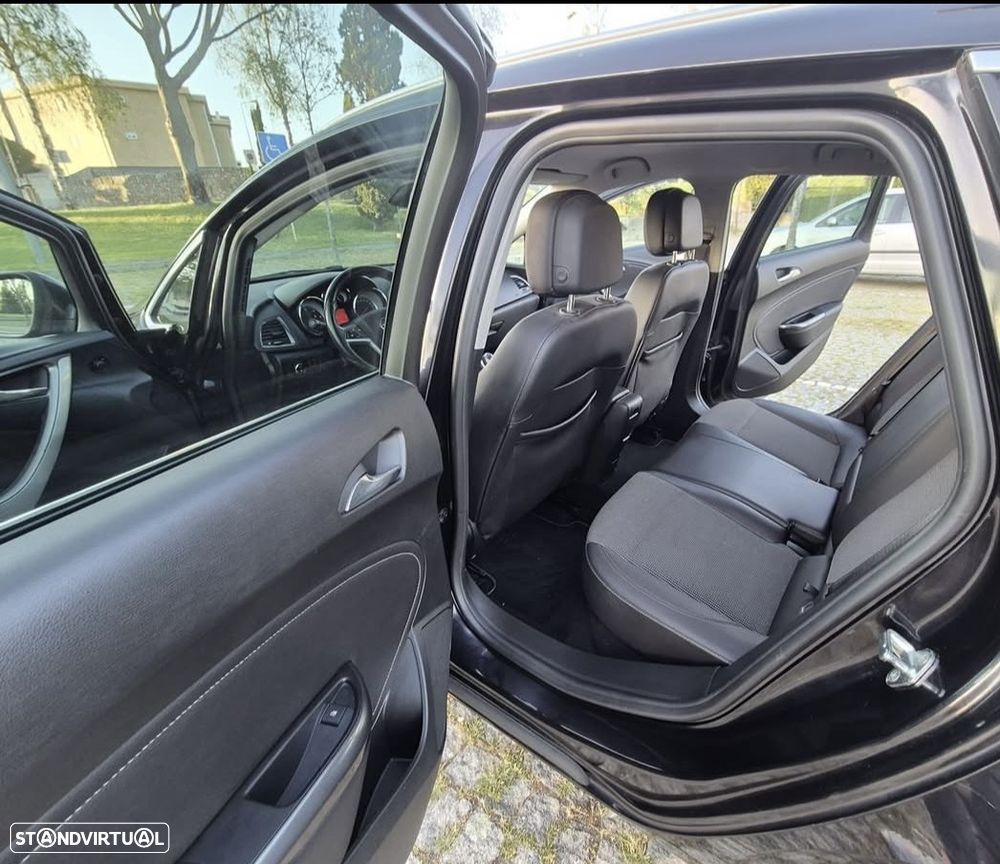 Opel Astra 1.9 CDTi Cosmo - 7