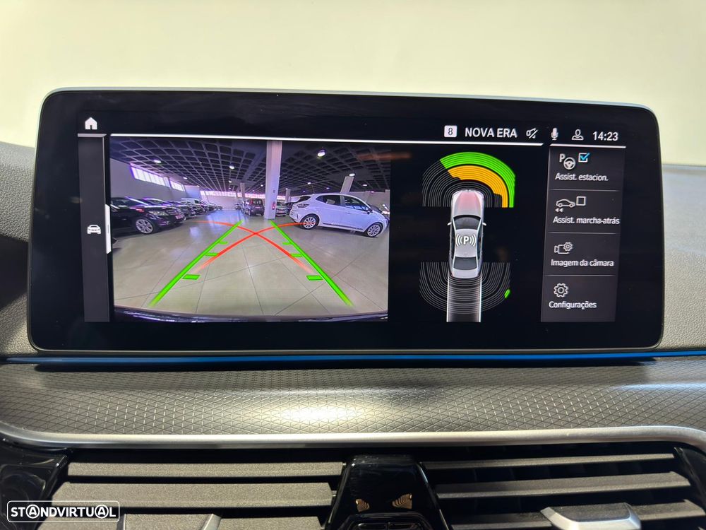 BMW 530 e Pack M - 27