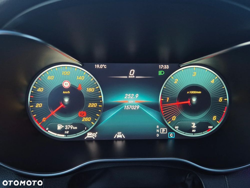 Mercedes-Benz Klasa C 220 d 4Matic T 9G-TRONIC AMG Line - 31