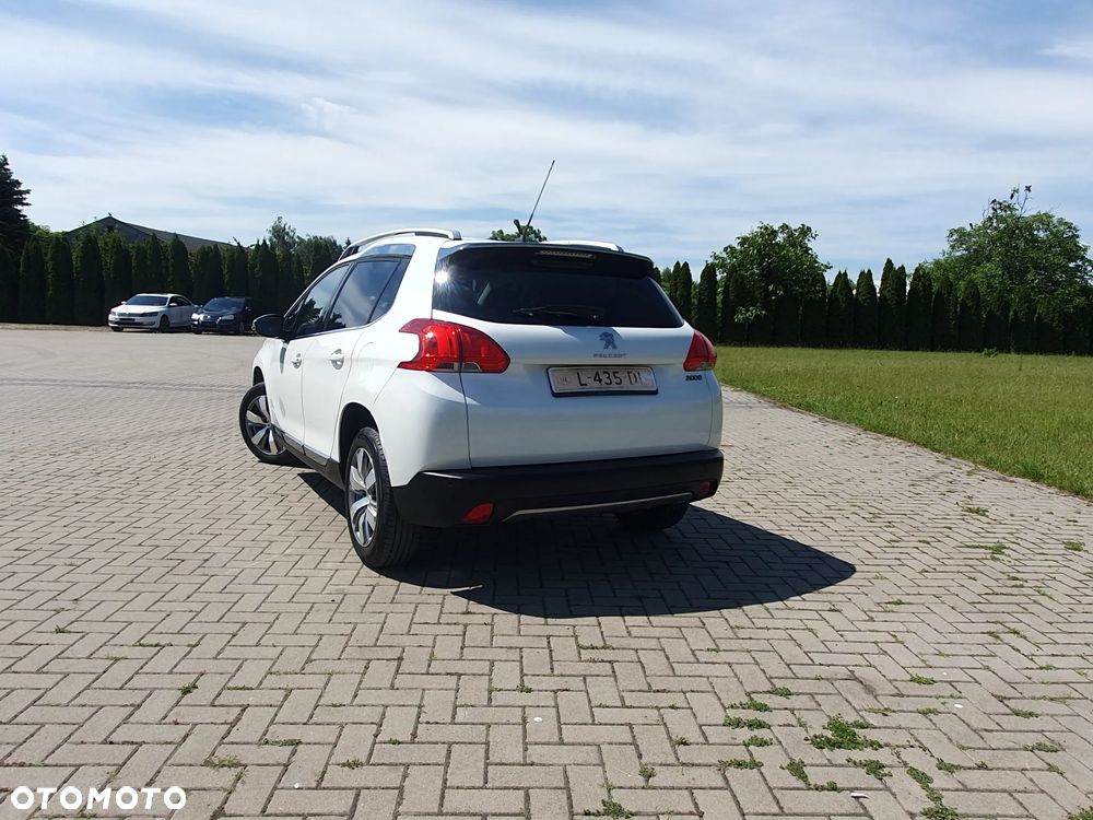 Peugeot 2008 - 10