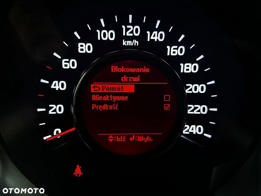 Kia Ceed - 37