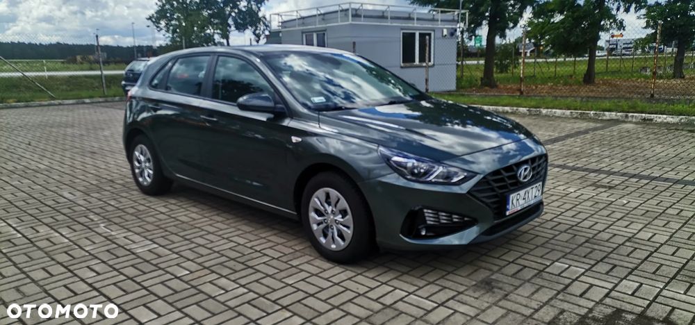 Hyundai i30 1.5 DPI Modern - 1