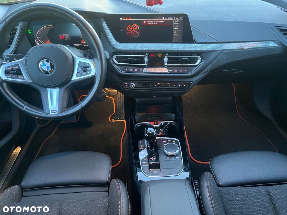 BMW Seria 1 118i Sport Line Shadow - 22