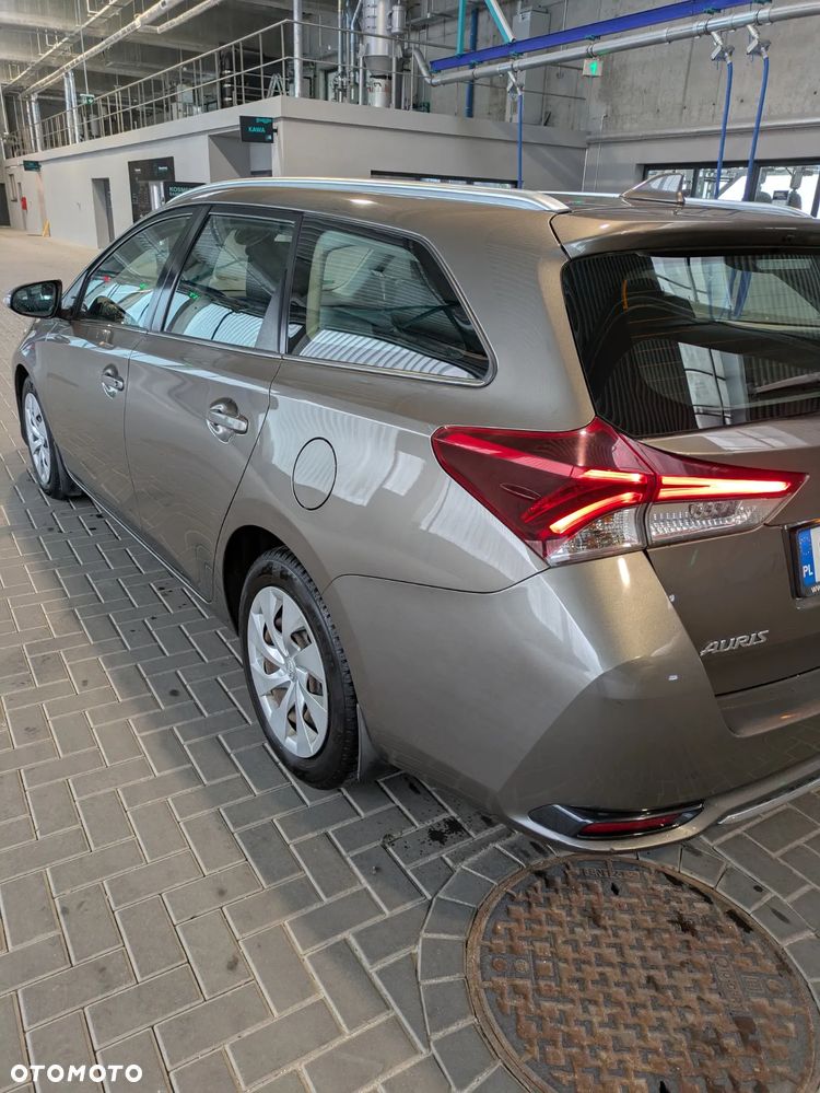 Toyota Auris 1.33 VVT-i Premium - 8
