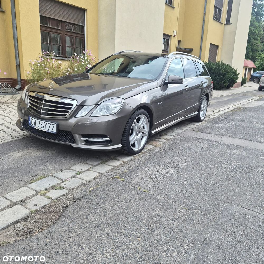 Mercedes-Benz Klasa E 350 4-Matic BlueEff Avantgarde - 40