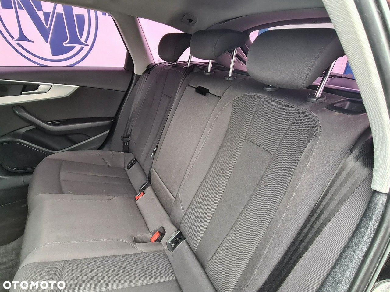 Audi A4 Avant 2.0 TDI DPF clean diesel multitronic S line Sportpaket - 24