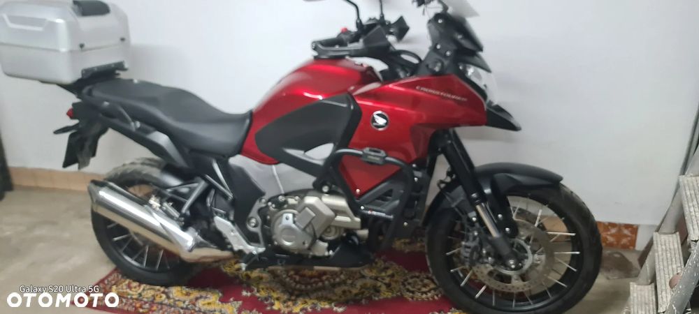 Honda VFR - 3