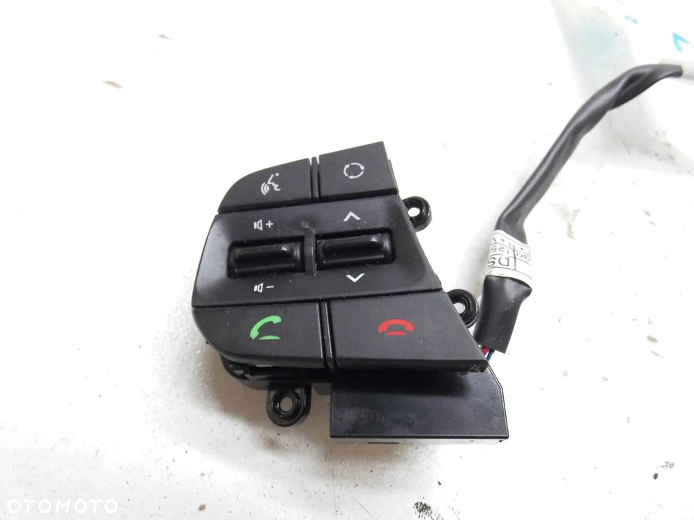 PRZYCISKI MULTIFUNKCJI STEROWANIA RADIEM HYUNDAI I20 II ORYGINAŁ - 2