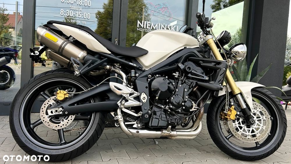 Triumph Street Triple - 24
