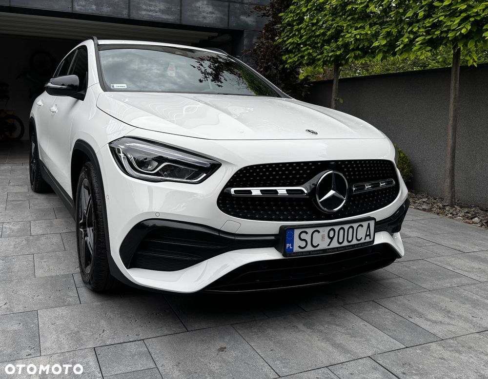 Mercedes-Benz GLA 200 AMG Line - 1
