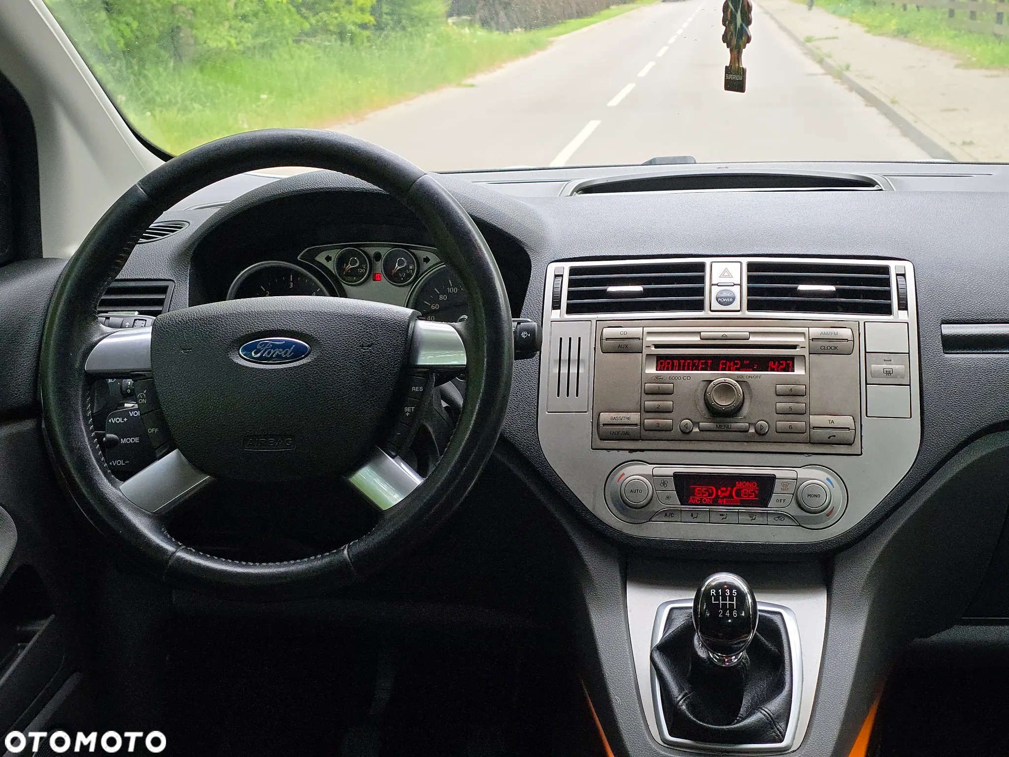 Ford Kuga 2.0 TDCi Titanium - 24