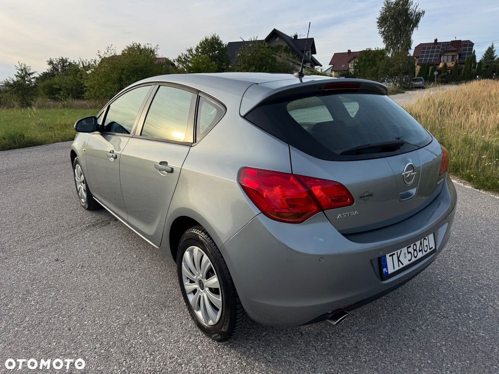 Opel Astra 1.4 Turbo Design Edition - 5