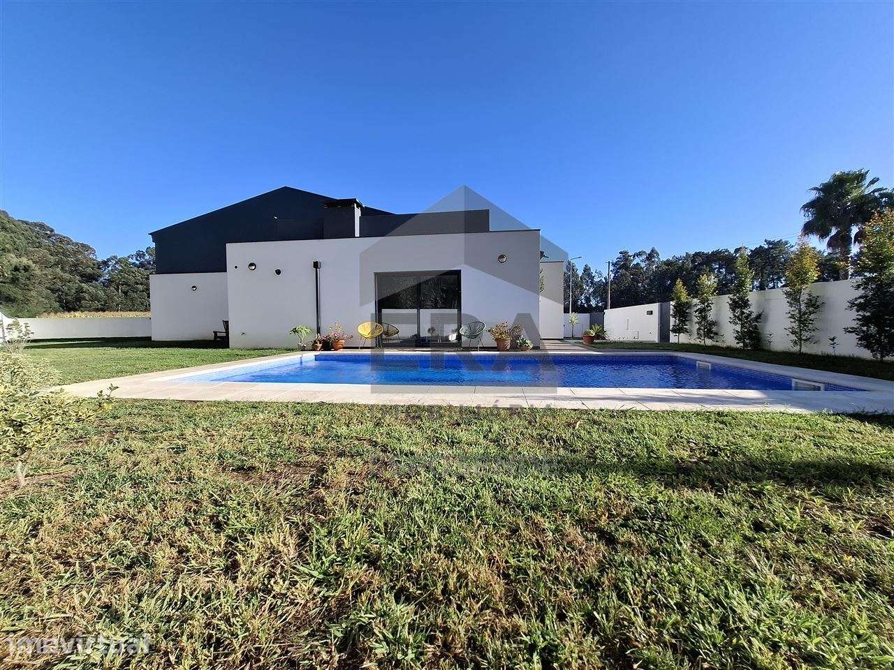 Moradia T3 com  piscina – Gemeses - Grande imagem: 2/29