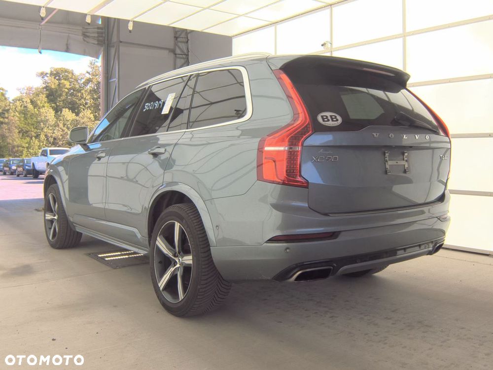Volvo XC 90 - 3