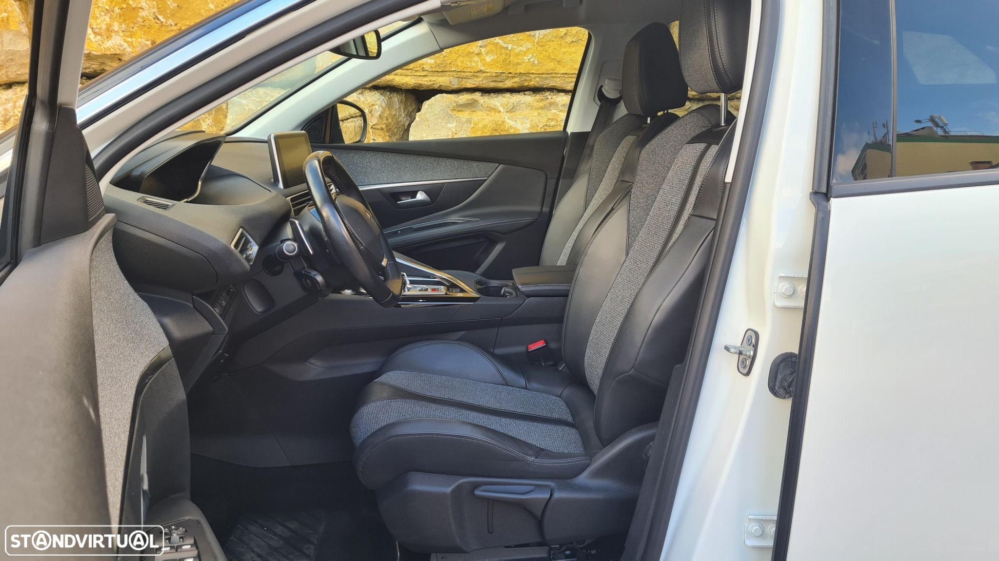 Peugeot 3008 1.5 BlueHDi Allure EAT8 - 43