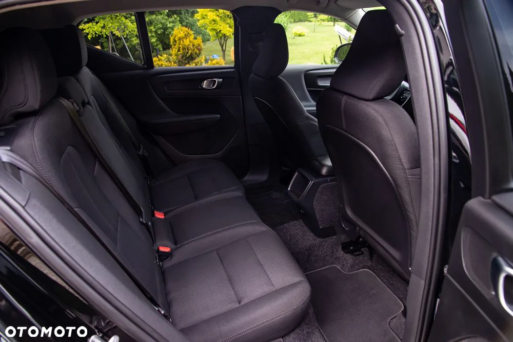 Volvo XC 40 D3 AWD Momentum - 12