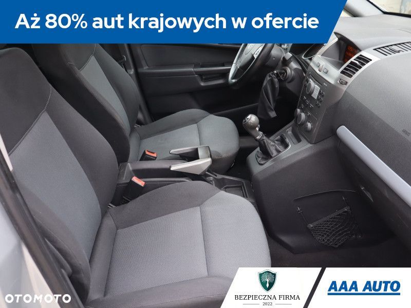 Opel Zafira - 11