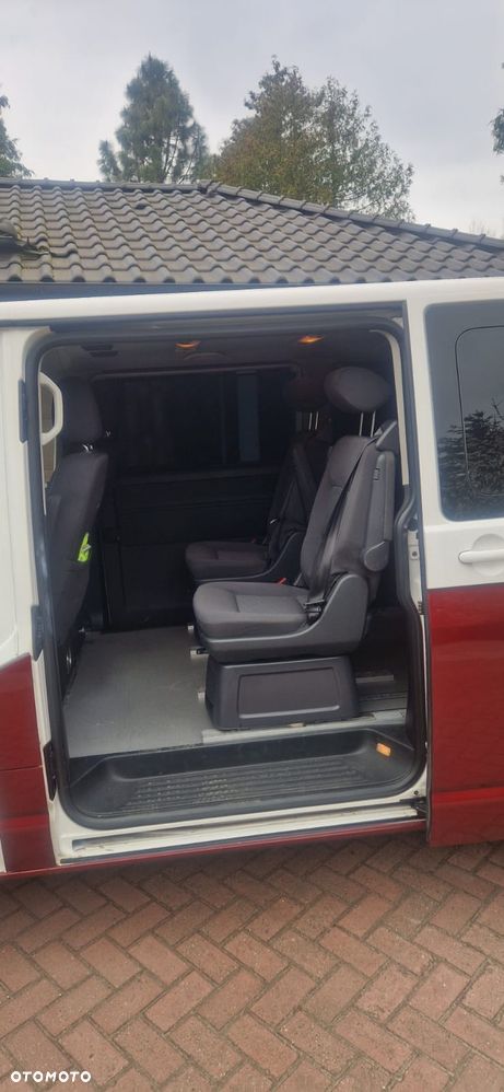Volkswagen Caravelle - 21