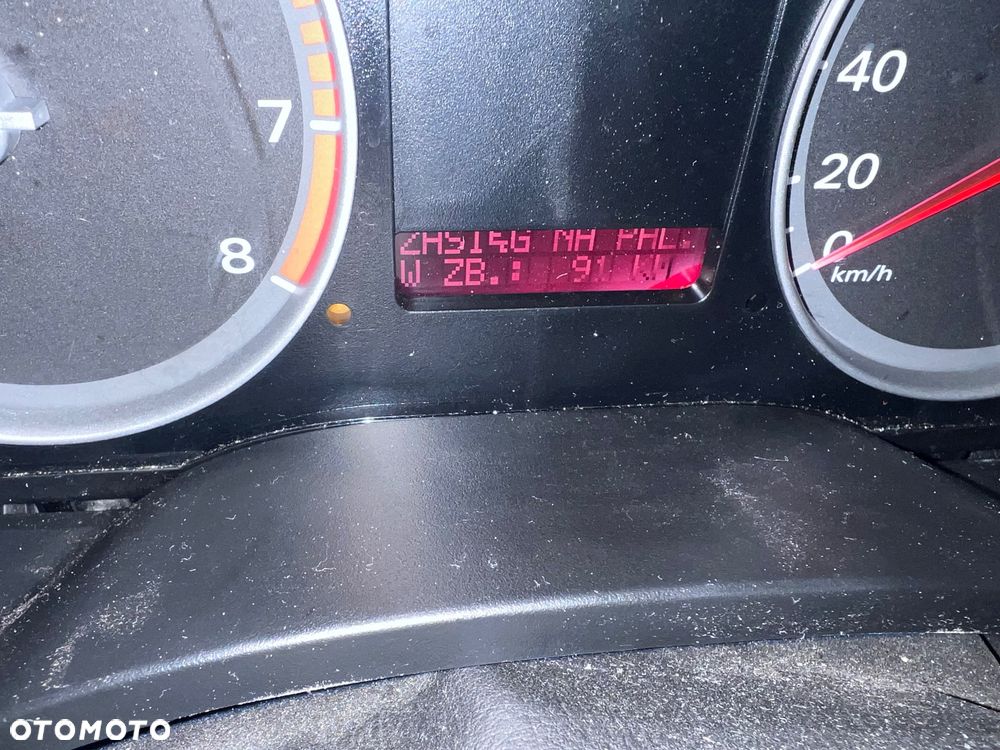Ford Focus 2.0 ZX5 SE - 8